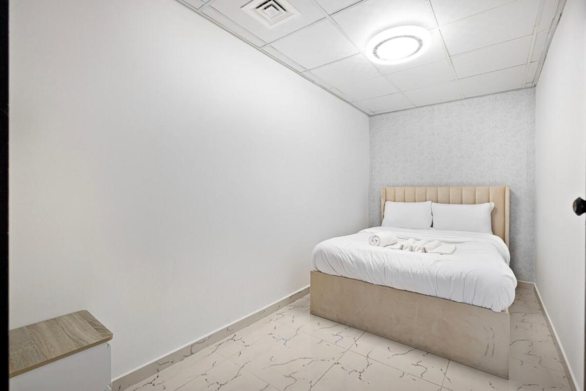 3 Bhk With Private Pool Table Icebath Lux Opal 305 Apartment Dubai