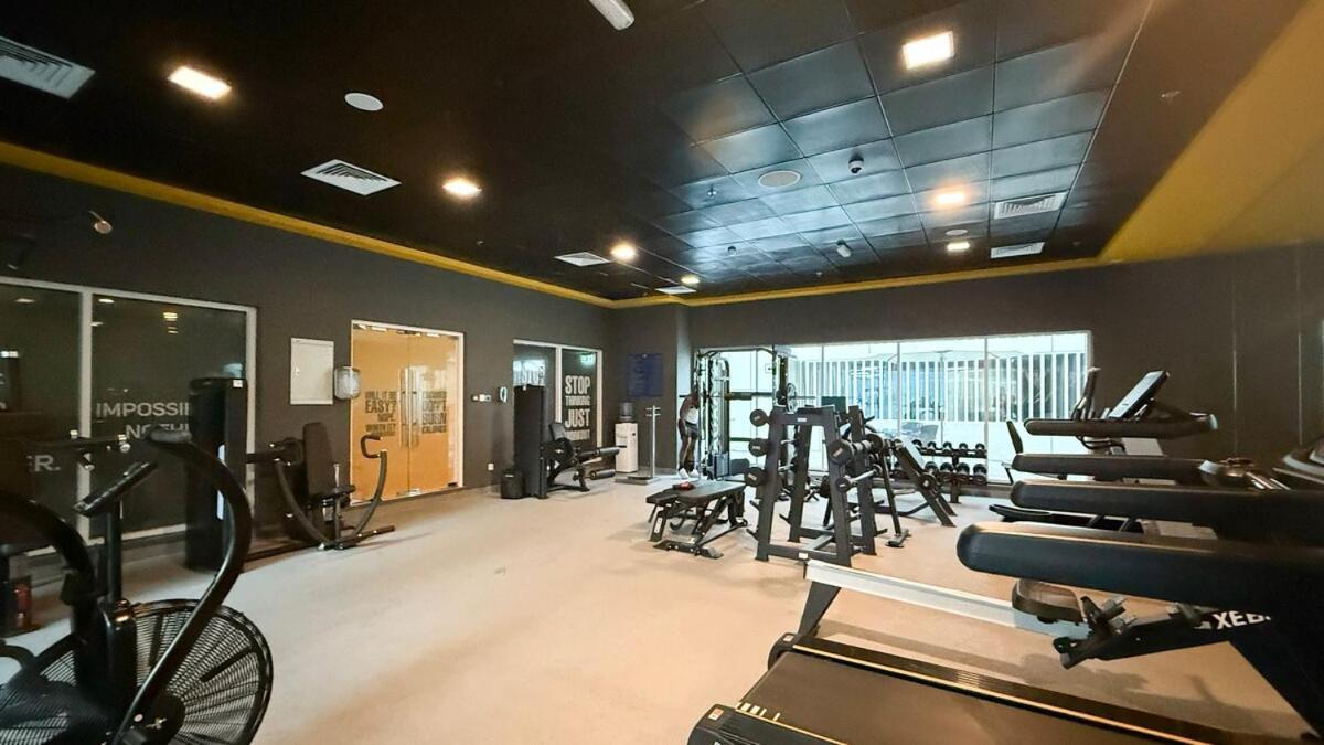 3 Bhk With Private Pool Table Icebath Lux Opal 305 Apartment Dubai